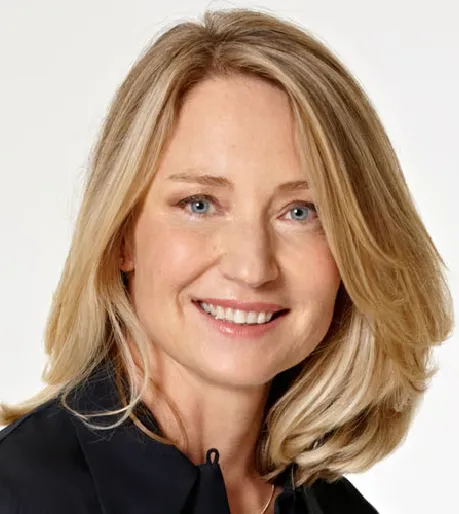 Sophie Cornish Official Speaker Profile Image