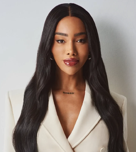 Munroe Bergdorf Official Speaker Profile Image