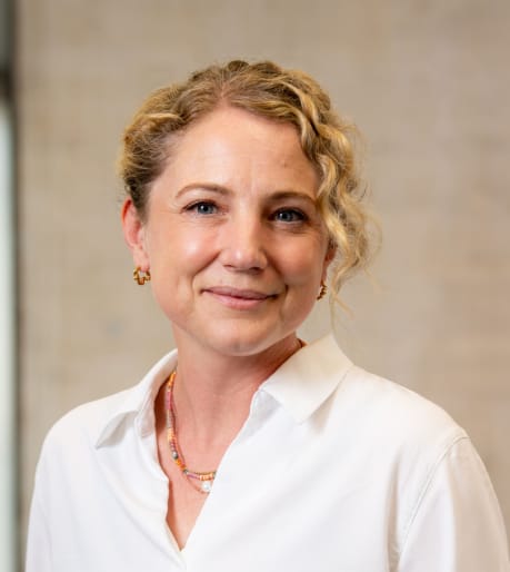 Sarah Ellis Official Speaker Profile Picture